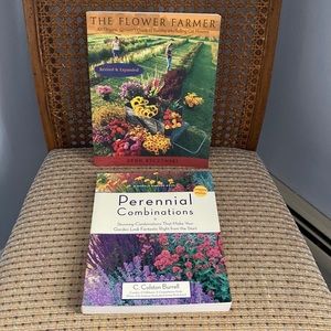 2 Flower Books